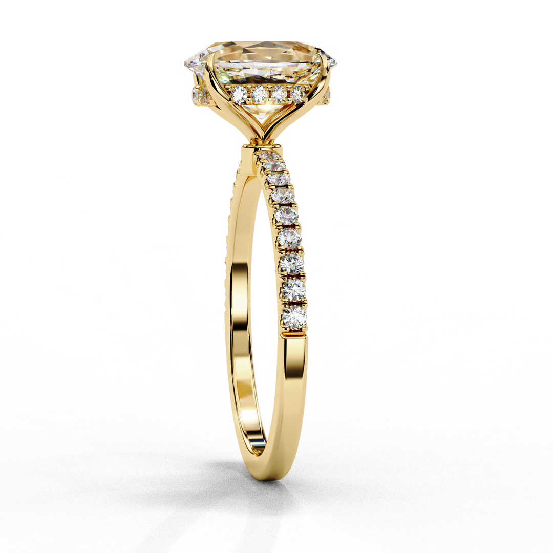Oval Cut Moissanite Engagement Ring