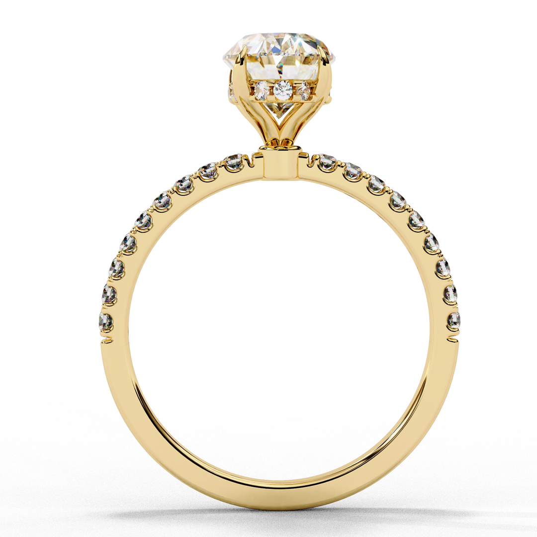 Oval Cut Moissanite Engagement Ring
